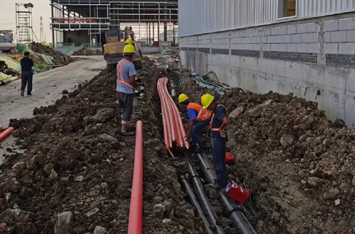 阜阳工厂监控外围管道预埋施工